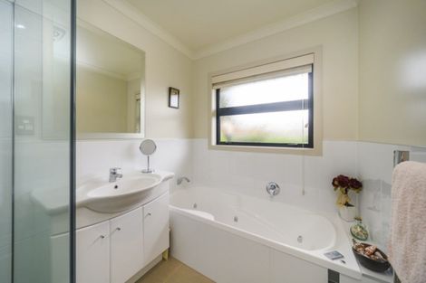 Photo of property in 159 Park Road, West End, Palmerston North, 4410