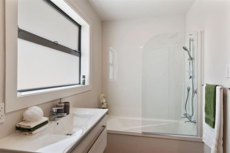 Photo of property in 1/55 Mcfaddens Road, St Albans, Christchurch, 8052