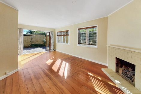 Photo of property in 2/2 Ewen Street, Takapuna, Auckland, 0622