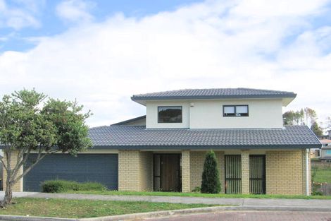 Photo of property in 16 Crimson Park, Oteha, Auckland, 0632