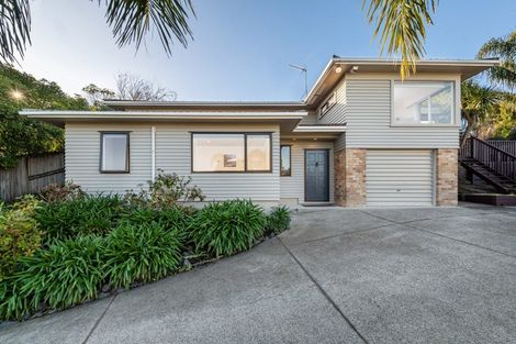 Photo of property in 43 Forrest Hill Road, Milford, Auckland, 0620