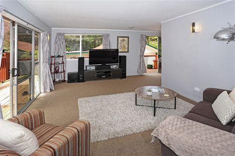Photo of property in 26 Wirihana Road, Titirangi, Auckland, 0604