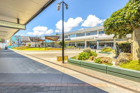 Photo of property in 73 Kotare Street, Waikanae, 5036