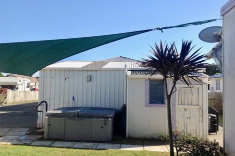 Photo of property in 42 Richmond Street, Waitara, 4320