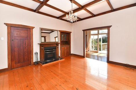 Photo of property in 14 Tiri Road, Manly, Whangaparaoa, 0930