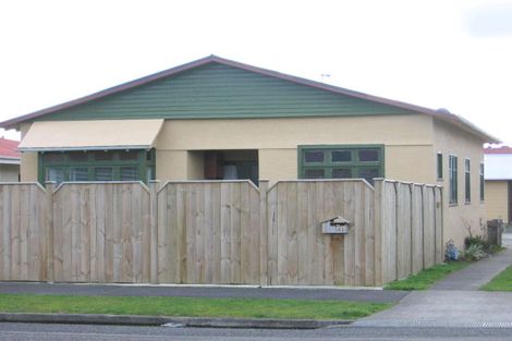 Photo of property in 41 Knowles Street, Terrace End, Palmerston North, 4410