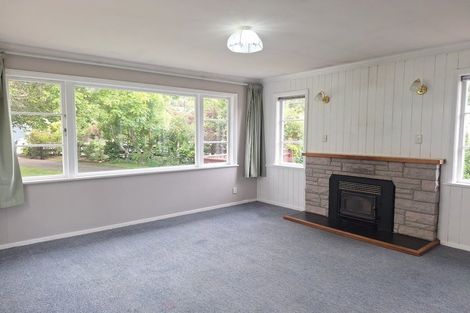 Photo of property in 5 Birch Grove, Pinehaven, Upper Hutt, 5019