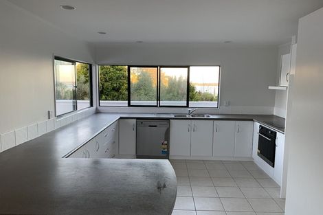 Photo of property in 12 Himalaya Crescent, Lynfield, Auckland, 1042