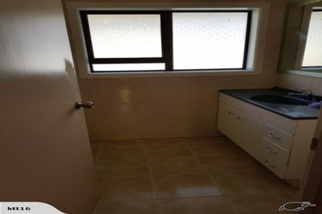 Photo of property in 37 Graeme Avenue, Mangere East, Auckland, 2024