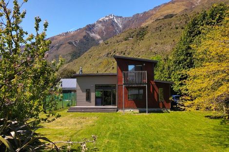Photo of property in 5 Kiwi Street, Makarora, Wanaka, 9382