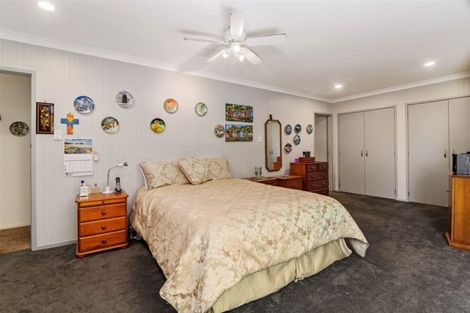 Photo of property in 21 Grand Vue Road, Kawaha Point, Rotorua, 3010