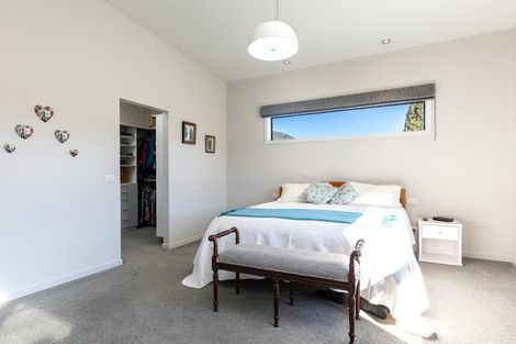 Photo of property in 21 Glentui Place, Waikawa, Picton, 7220