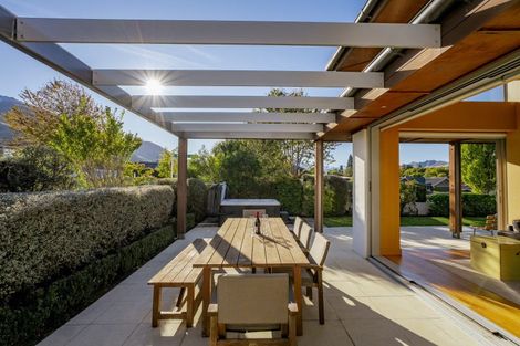Photo of property in 31 Old Station Avenue, Wanaka, 9305
