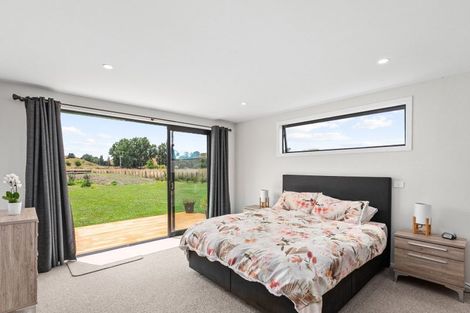 Photo of property in 34 Pourerere Road, Waipawa, 4271