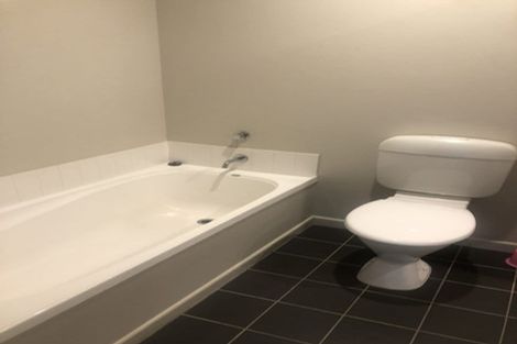 Photo of property in 2/37 Daniell Street, Newtown, Wellington, 6021