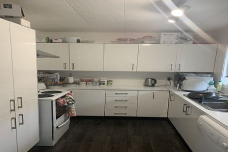 Photo of property in 15 Barbados Drive, Unsworth Heights, Auckland, 0632