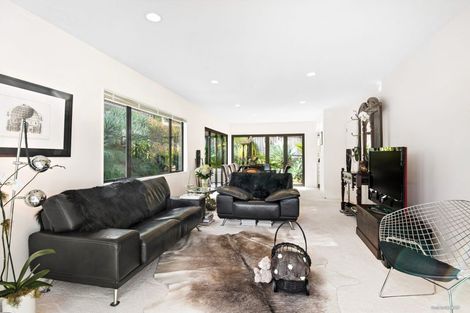 Photo of property in 1/3a Richards Avenue, Forrest Hill, Auckland, 0620