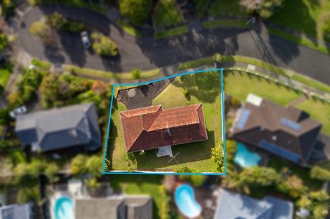 Photo of property in 4 Mosman Place, Chatswood, Auckland, 0626