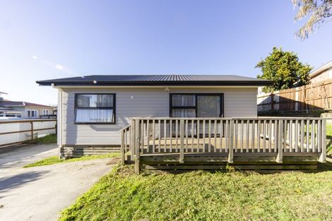 Photo of property in 49 Dalgliesh Avenue, Forest Lake, Hamilton, 3200