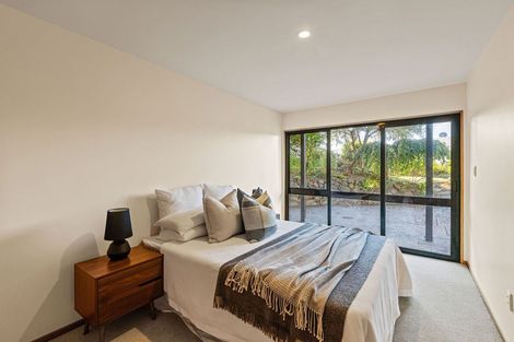 Photo of property in 10 Luxton Place, Mount Pleasant, Christchurch, 8081