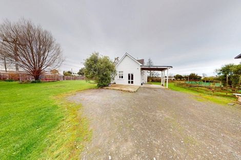 Photo of property in 215 Bridge Street, Bulls, 4818