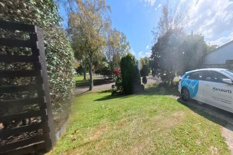 Photo of property in 35 Waitawa Place, Lynmore, Rotorua, 3010