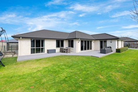 Photo of property in 8 Overbury Crescent, Rolleston, 7614