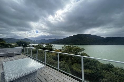 Photo of property in 685 Queen Charlotte Drive, Havelock, Picton, 7281