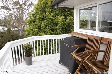 Photo of property in 58 Fowler Street, Northcote, Auckland, 0627