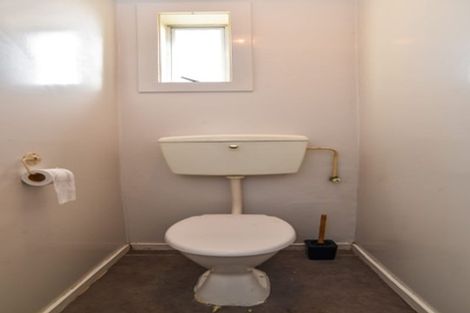 Photo of property in 168 Macandrew Road, South Dunedin, Dunedin, 9012