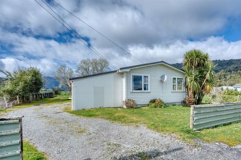 Photo of property in 16 Wanganui Flat Road, Harihari, 7884