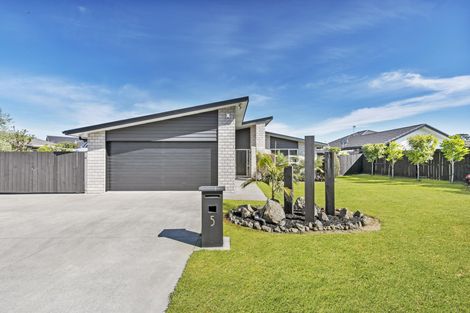 Photo of property in 5 Vivien Place, Patumahoe, Pukekohe, 2679