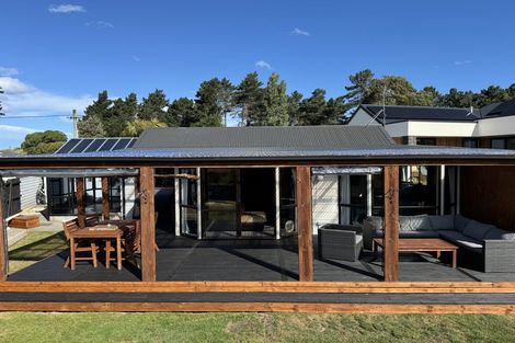 Photo of property in 160 Kings Road, Leithfield, 7481