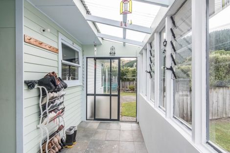 Photo of property in 7 Buckley Grove, Paraparaumu, 5032