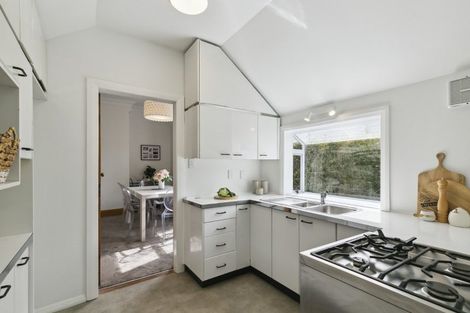 Photo of property in 8 Moir Street, Mount Victoria, Wellington, 6011