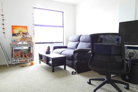 Photo of property in 4/47a Huntington Drive, Huntington Park, Auckland, 2013