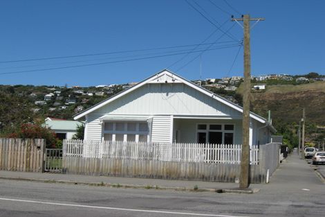 Photo of property in 21 Hardwicke Street, Sumner, Christchurch, 8081