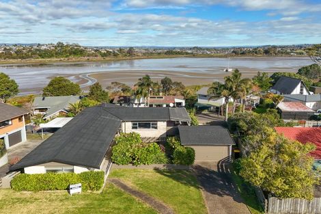 Photo of property in 4 Sunny Bay Road, Matua, Tauranga, 3110