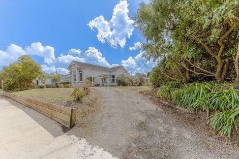 Photo of property in 16 Toia Street, Marton, 4710