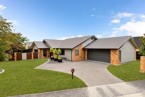 Photo of property in 6 Milbrook Place, Chartwell, Hamilton, 3210