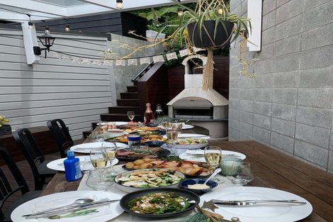 Photo of property in 236 Tinakori Road, Thorndon, Wellington, 6011