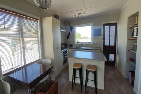 Photo of property in 4 Waitote Street, Castlecliff, Whanganui, 4501