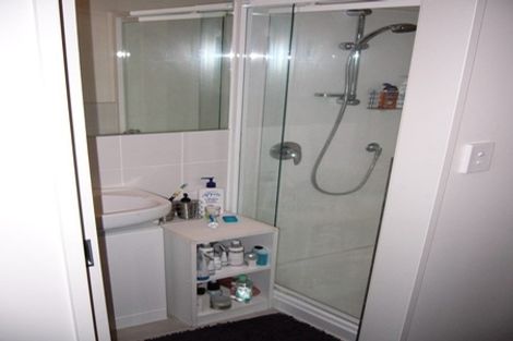 Photo of property in 6/22 Northcross Drive, Oteha, Auckland, 0632