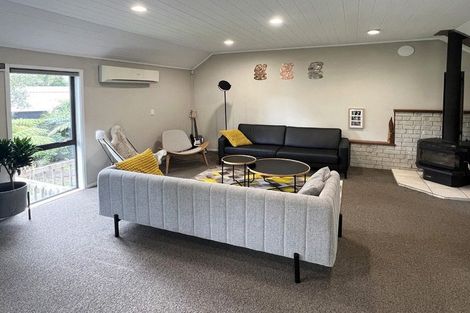 Photo of property in 200 Atkinson Road, Titirangi, Auckland, 0604