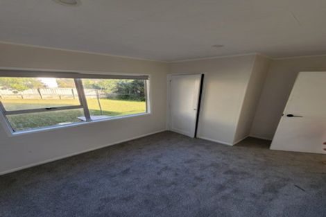 Photo of property in 82 Lynn Road, Bayview, Auckland, 0629
