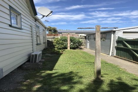 Photo of property in 102 Barbour Street, Waltham, Christchurch, 8011