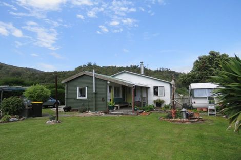 Photo of property in 17 River Road, Hector, 7822