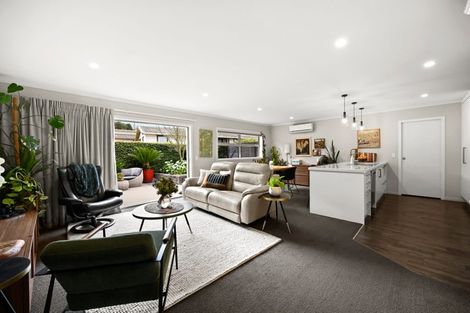 Photo of property in 2/50 Kowhai Street, Hamilton Lake, Hamilton, 3204
