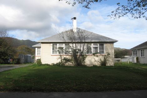Photo of property in 80 Kowhai Street, Naenae, Lower Hutt, 5011