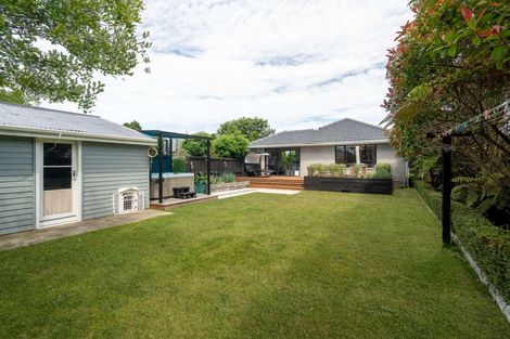 Photo of property in 142 Pacific Road, North New Brighton, Christchurch, 8083